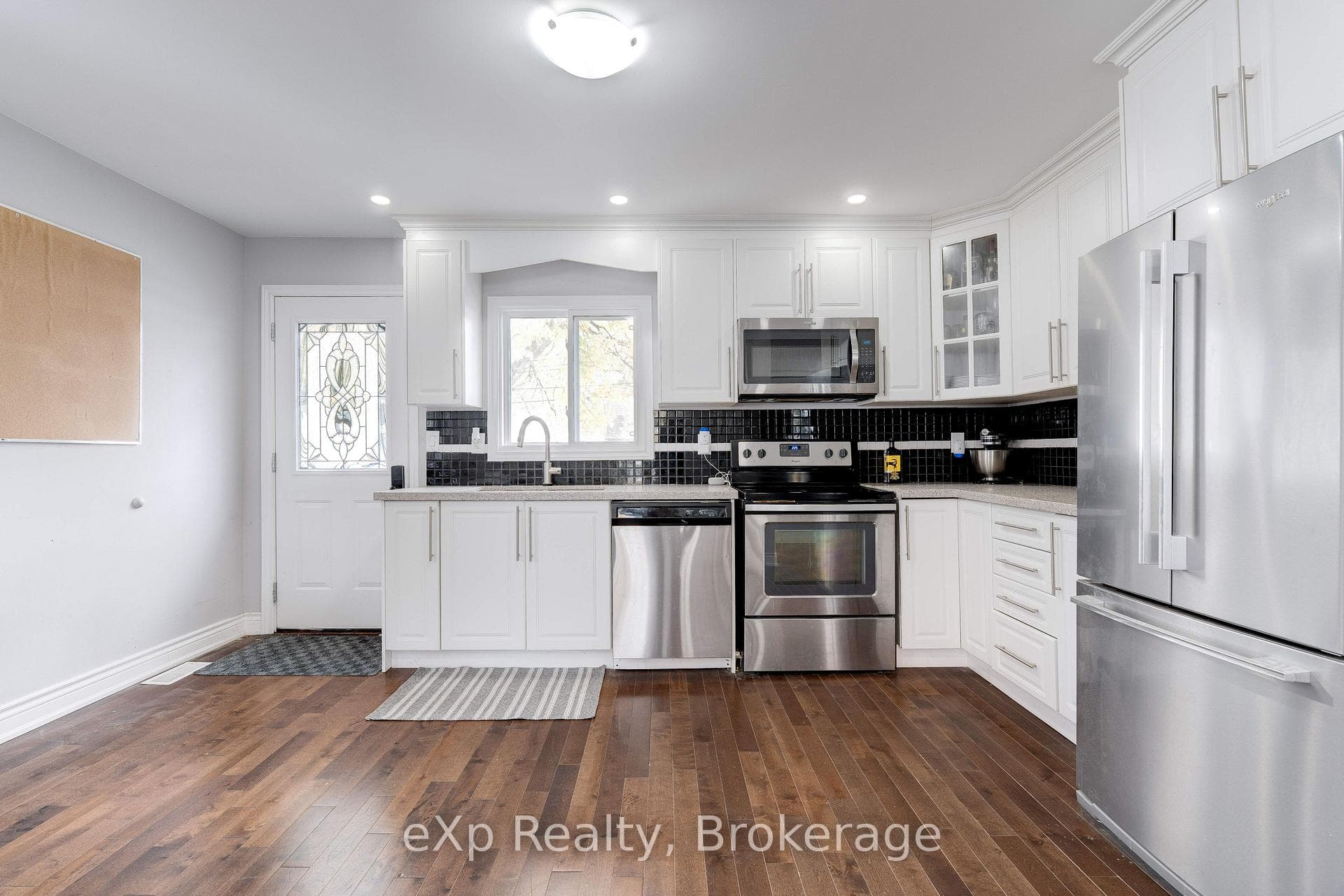 284 Walter Avenue photo 19