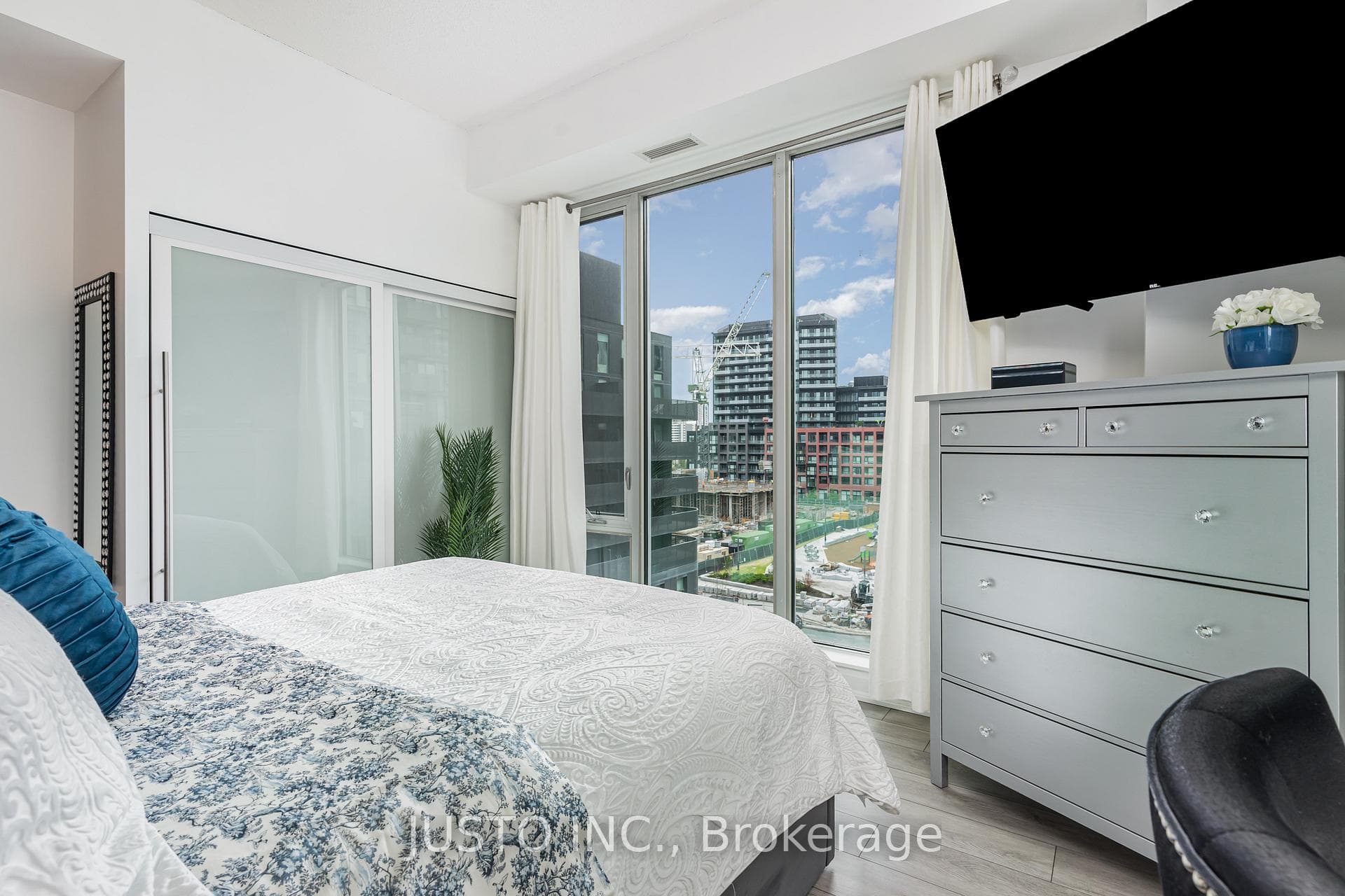 565 Wilson Avenue Unit W604 photo 10