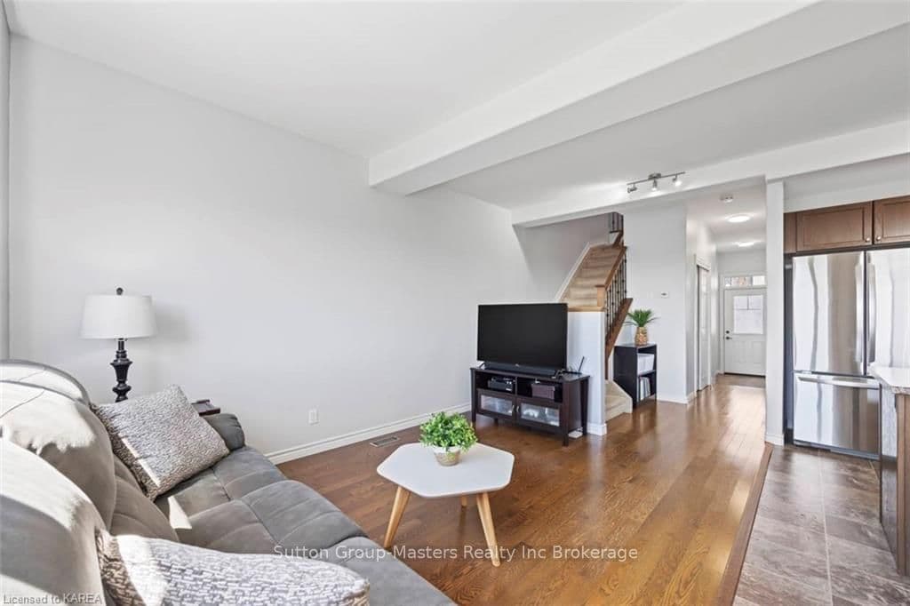 120 SIMURDA Court photo 16