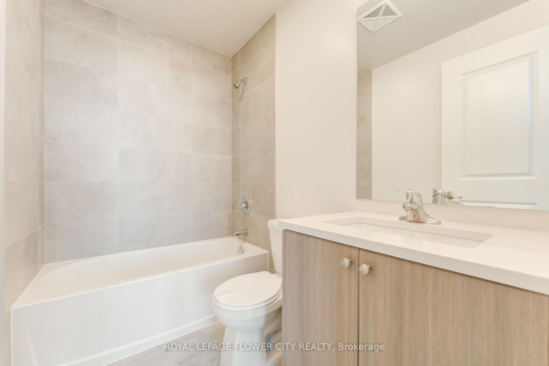 38 Annie Craig Drive Unit PH404 photo 27