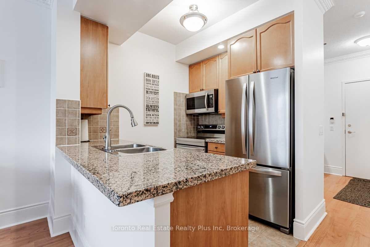 10 Northtown Way Unit 102 photo 3