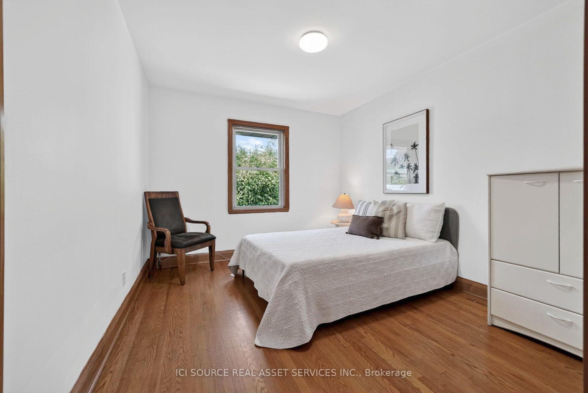 1215 Princess Street photo 23