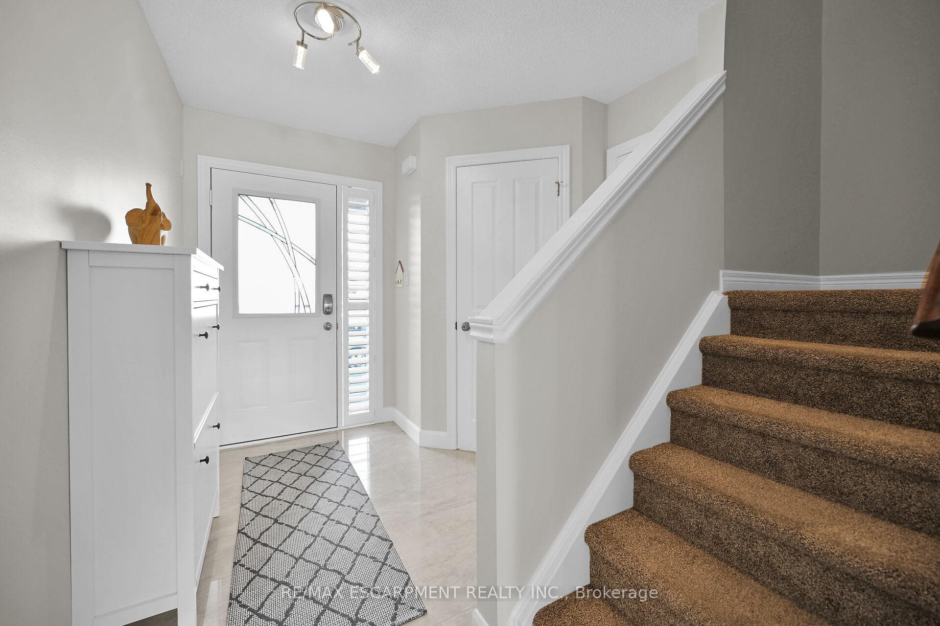276 FALL FAIR Way photo 3