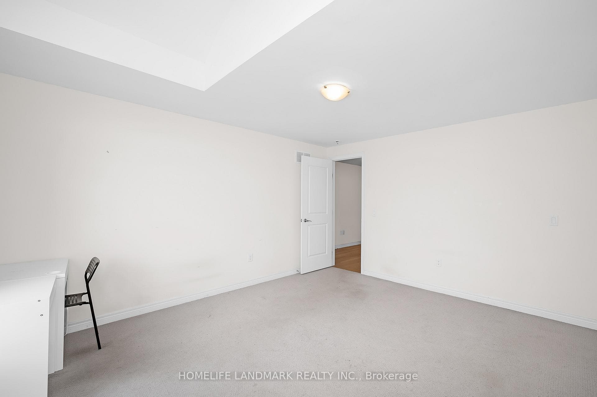 8 Dougherty Court photo 27