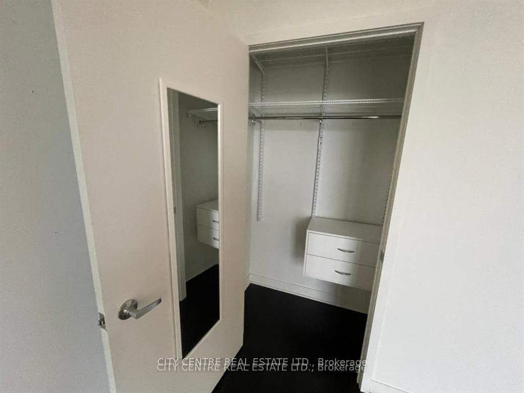 365 Prince Of Wales Drive Unit 601 photo 3