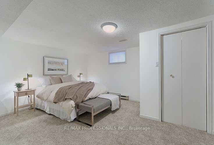 1726 Sherwood Forrest Circle photo 27