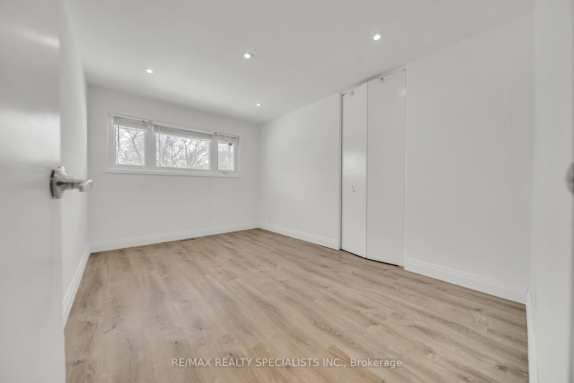 98 Ruskview Road photo 23