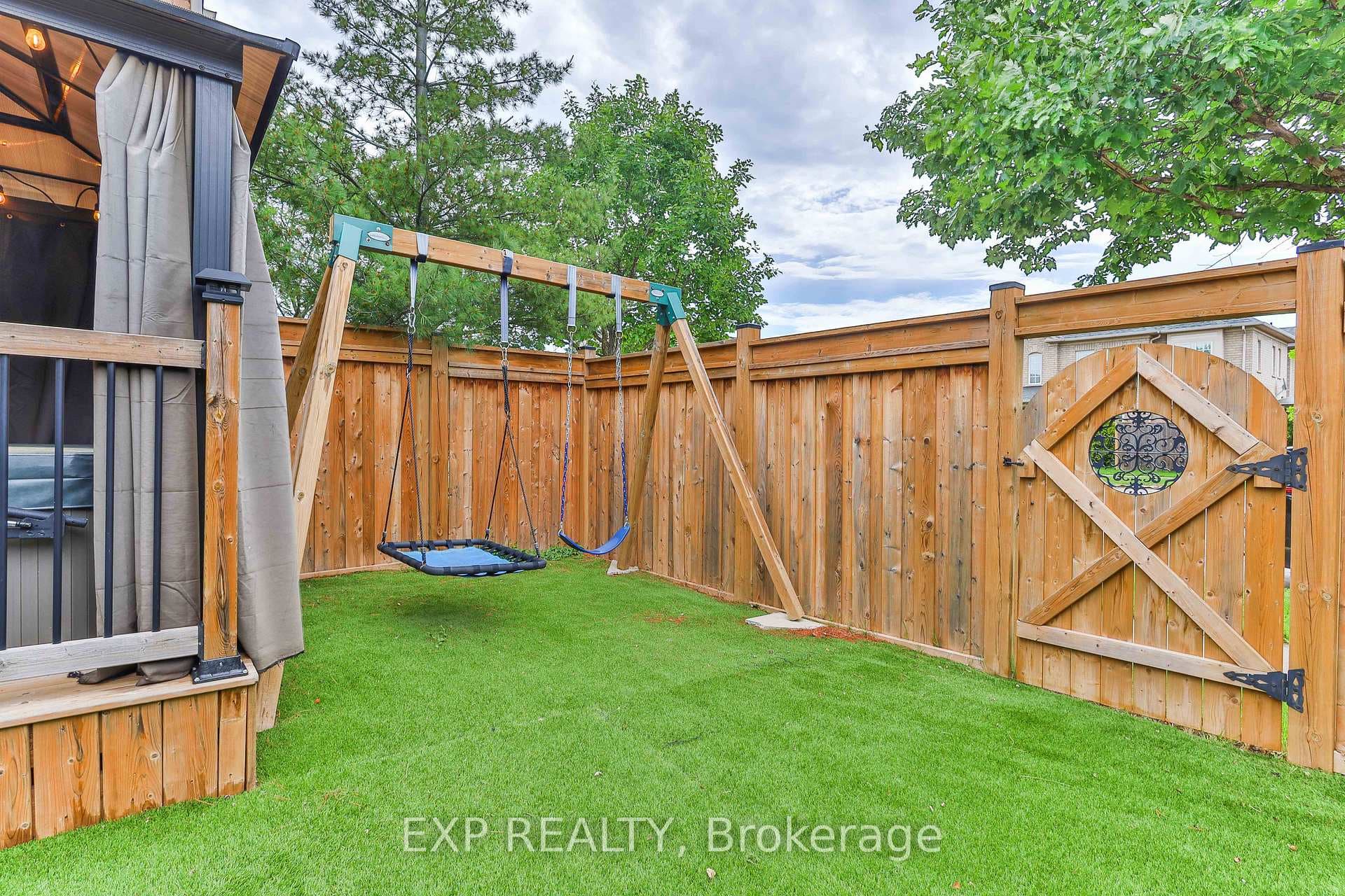 2256 Greening Lane photo 37