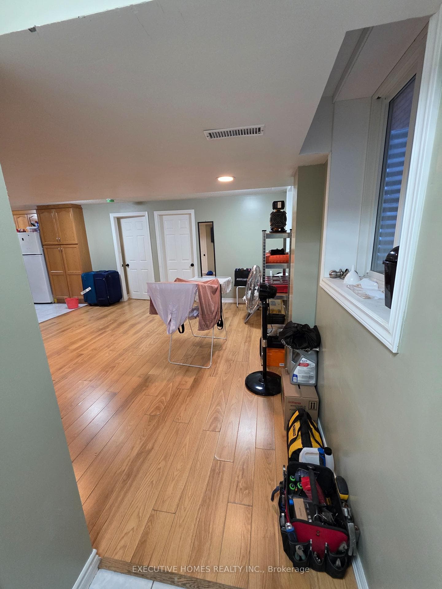 35 Claudette Gate photo 5