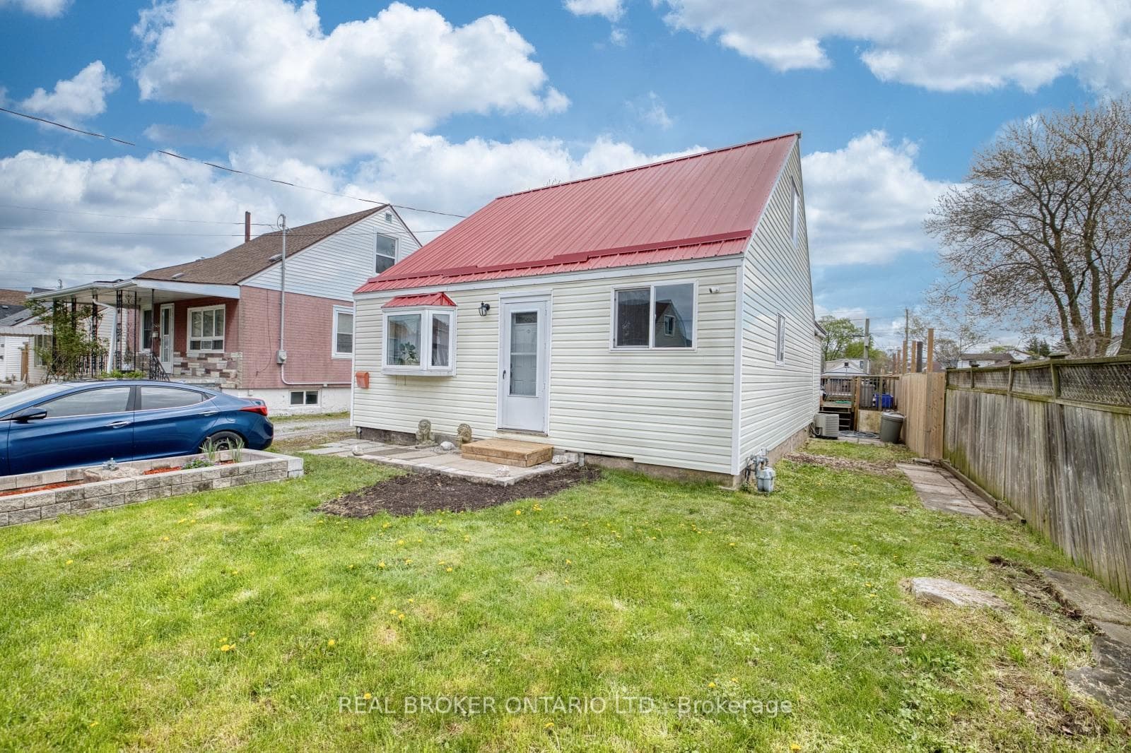 5298 Ottawa Avenue photo 3