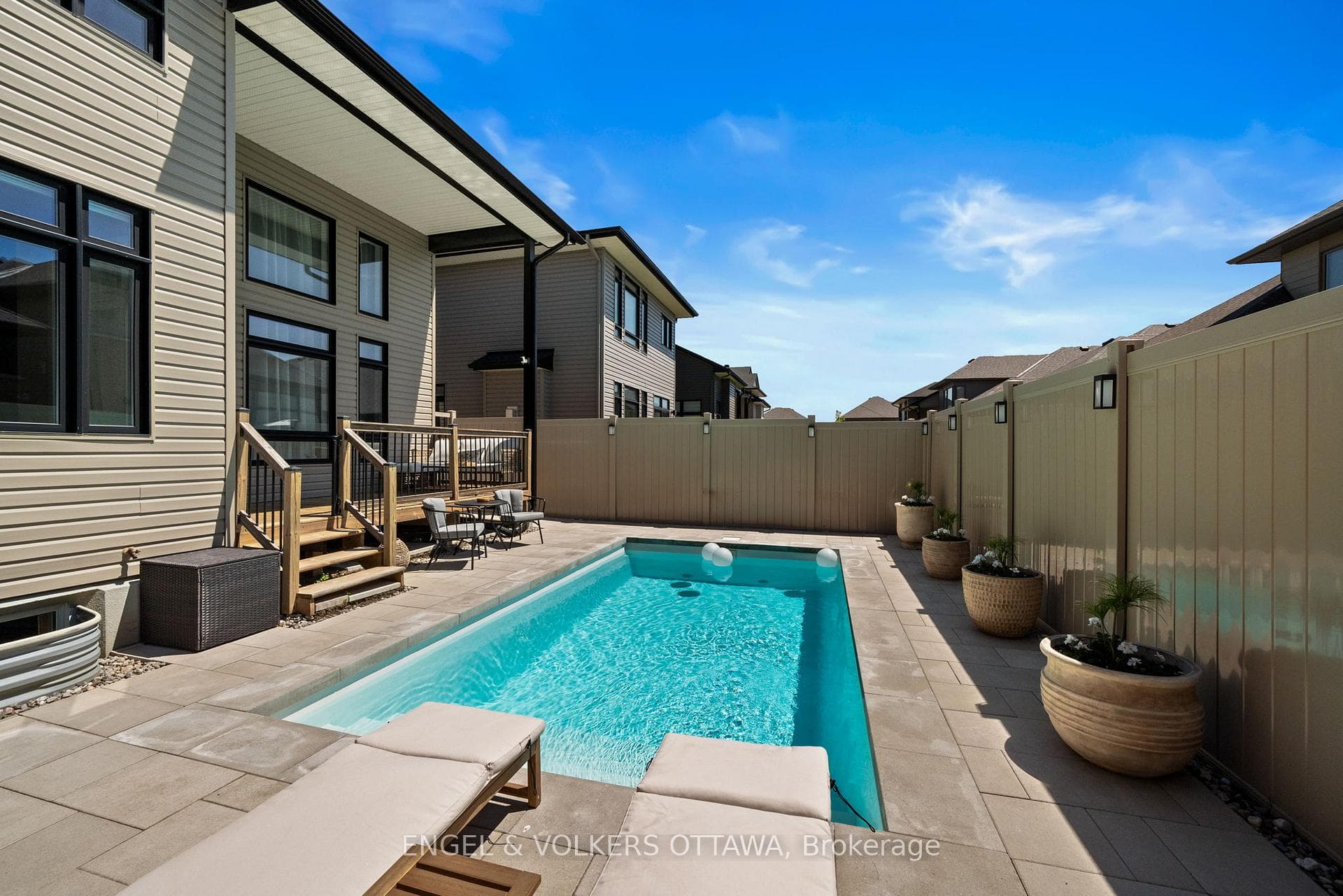 351 Shuttleworth Drive photo 47