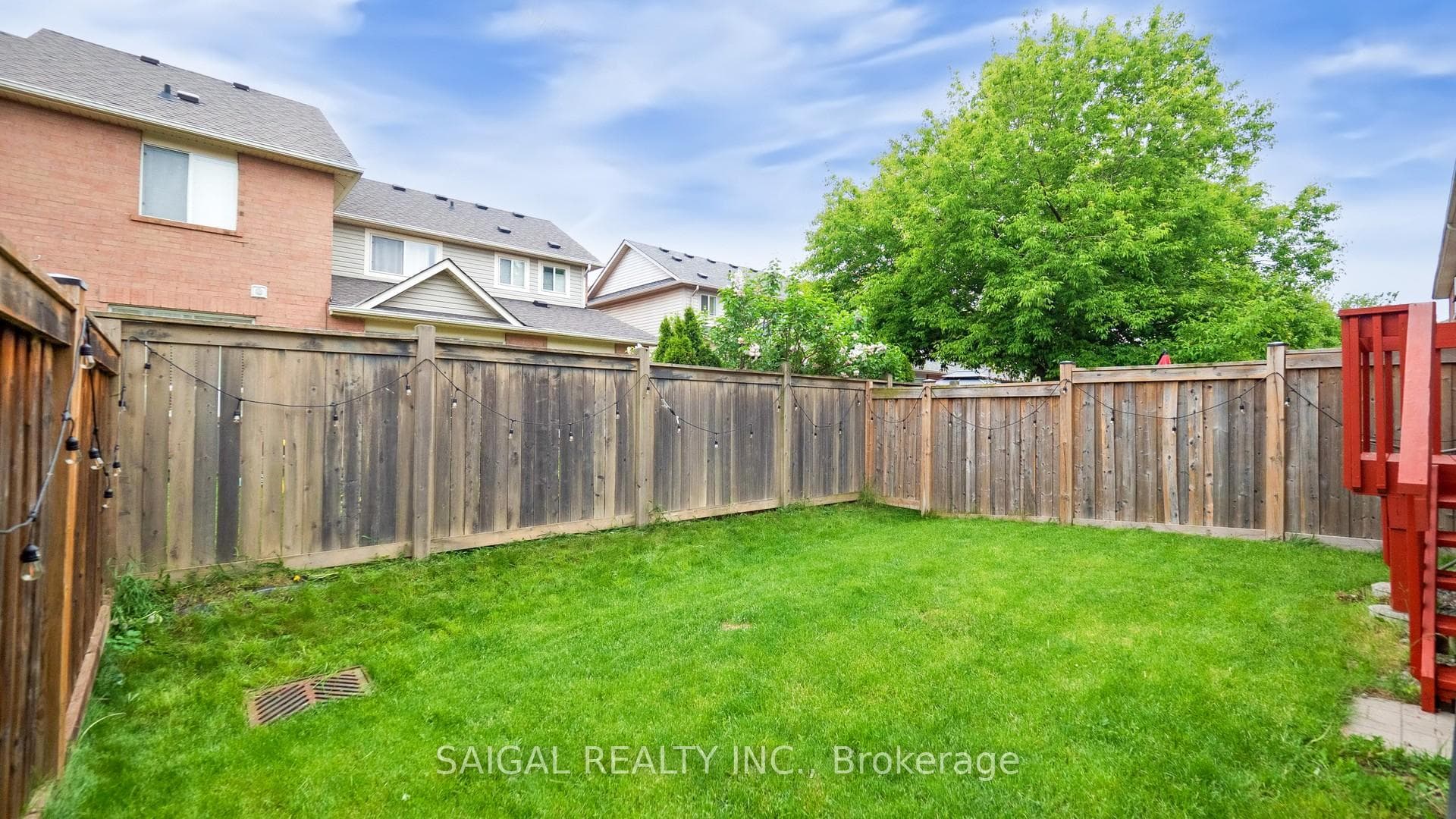 1610 Gainer Crescent photo 39