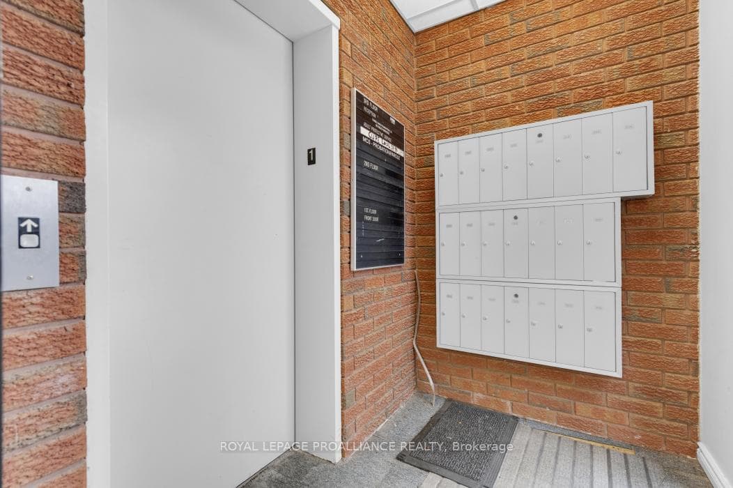 108 Russel Street photo 8