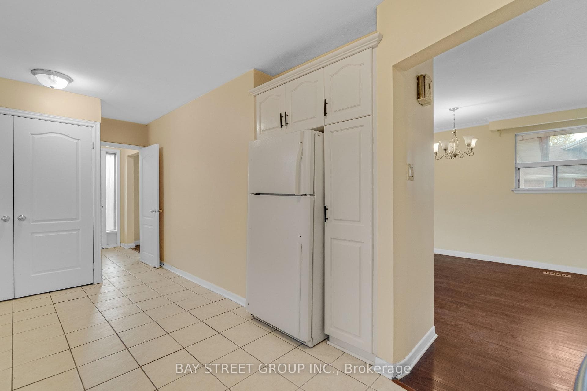40 Bellbury Crescent Unit Upper photo 11