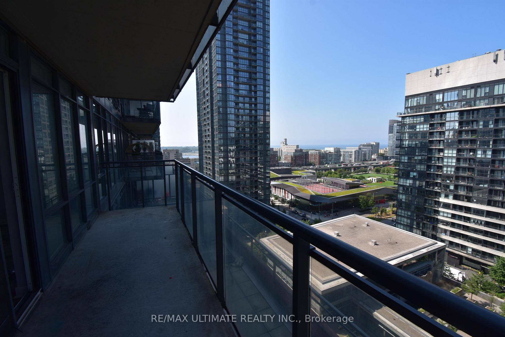 4K Spadina Avenue Unit 1622 photo 6