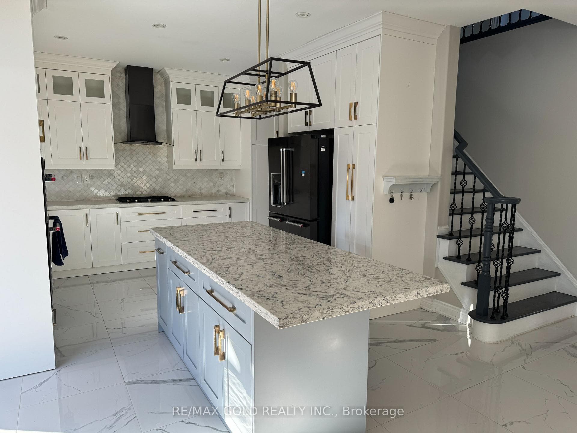 986 Ferguson Drive photo 8