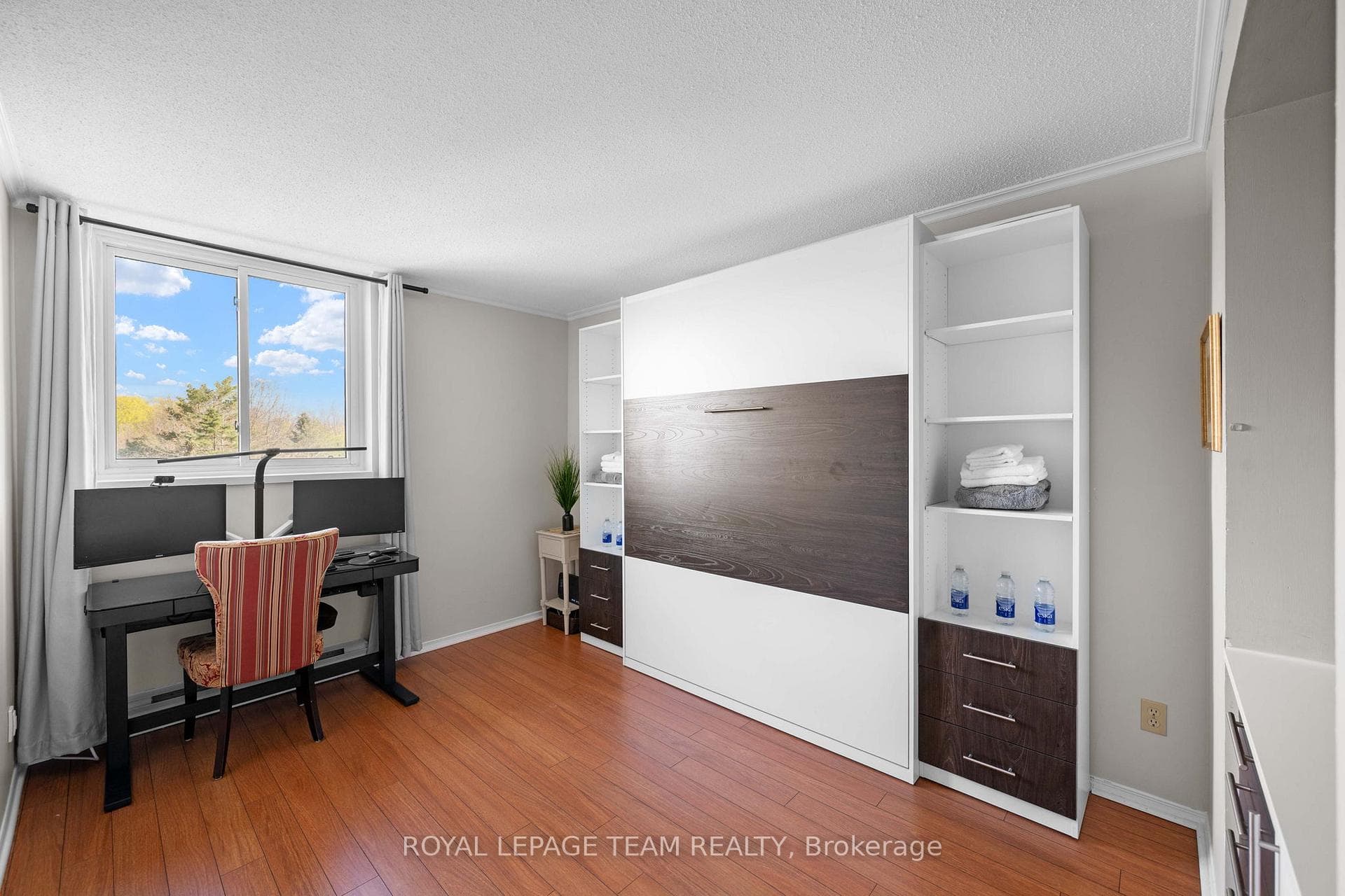 1705 Playfair Drive Unit 402 photo 19