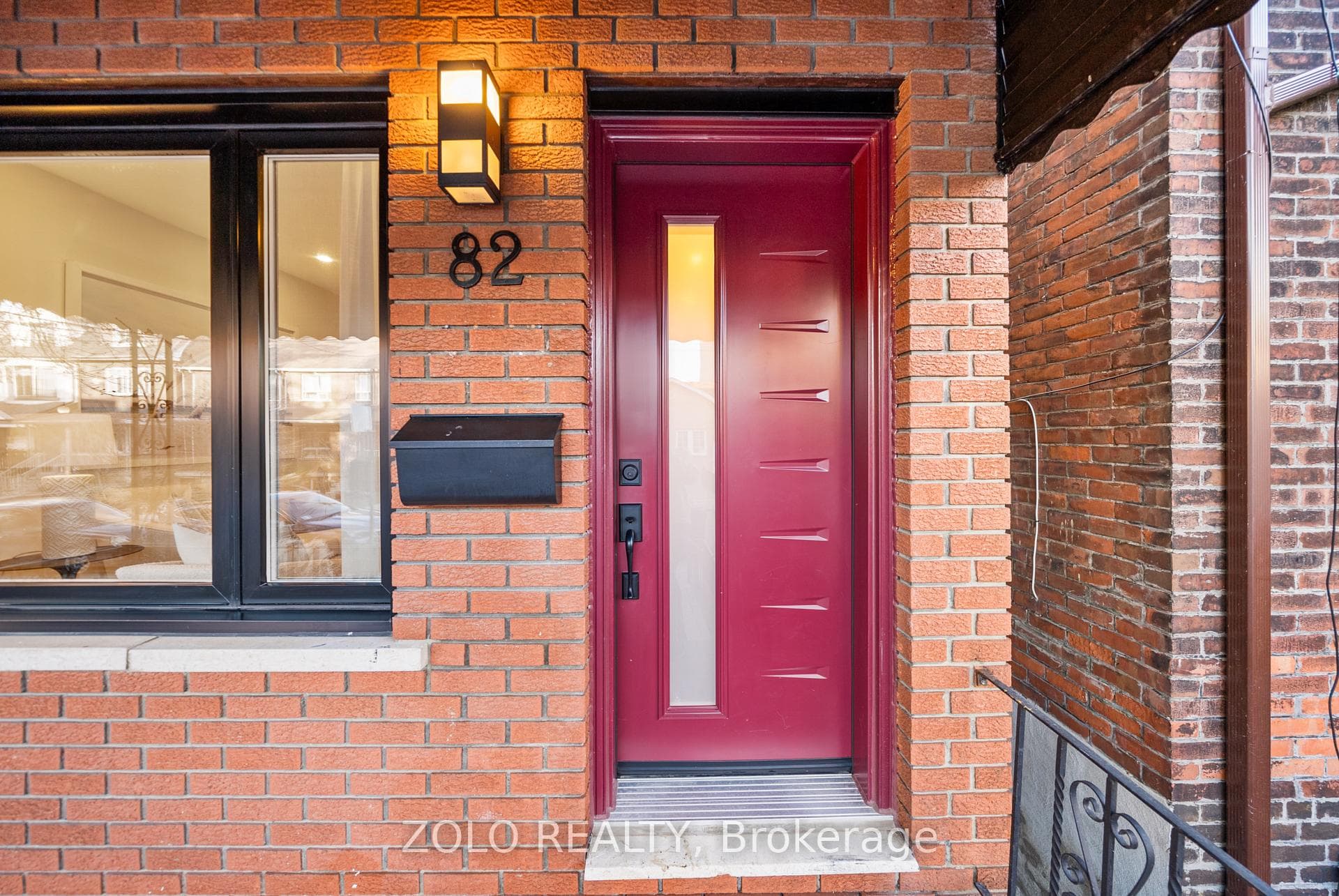 82 Bellwoods Avenue photo 4
