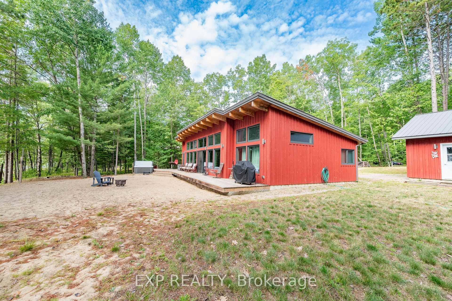 332 Lachlan Lane photo 40