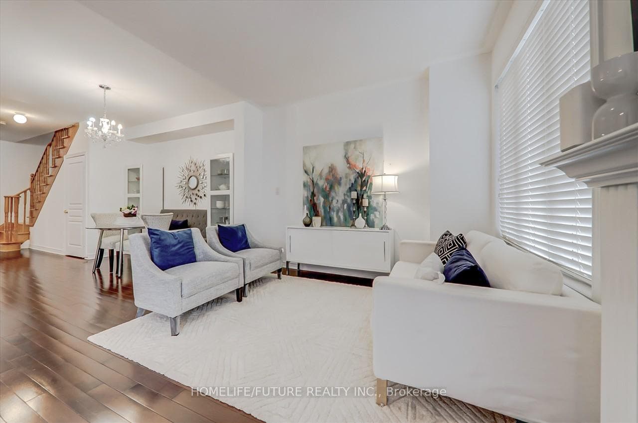 56 Stargazer Crescent photo 11