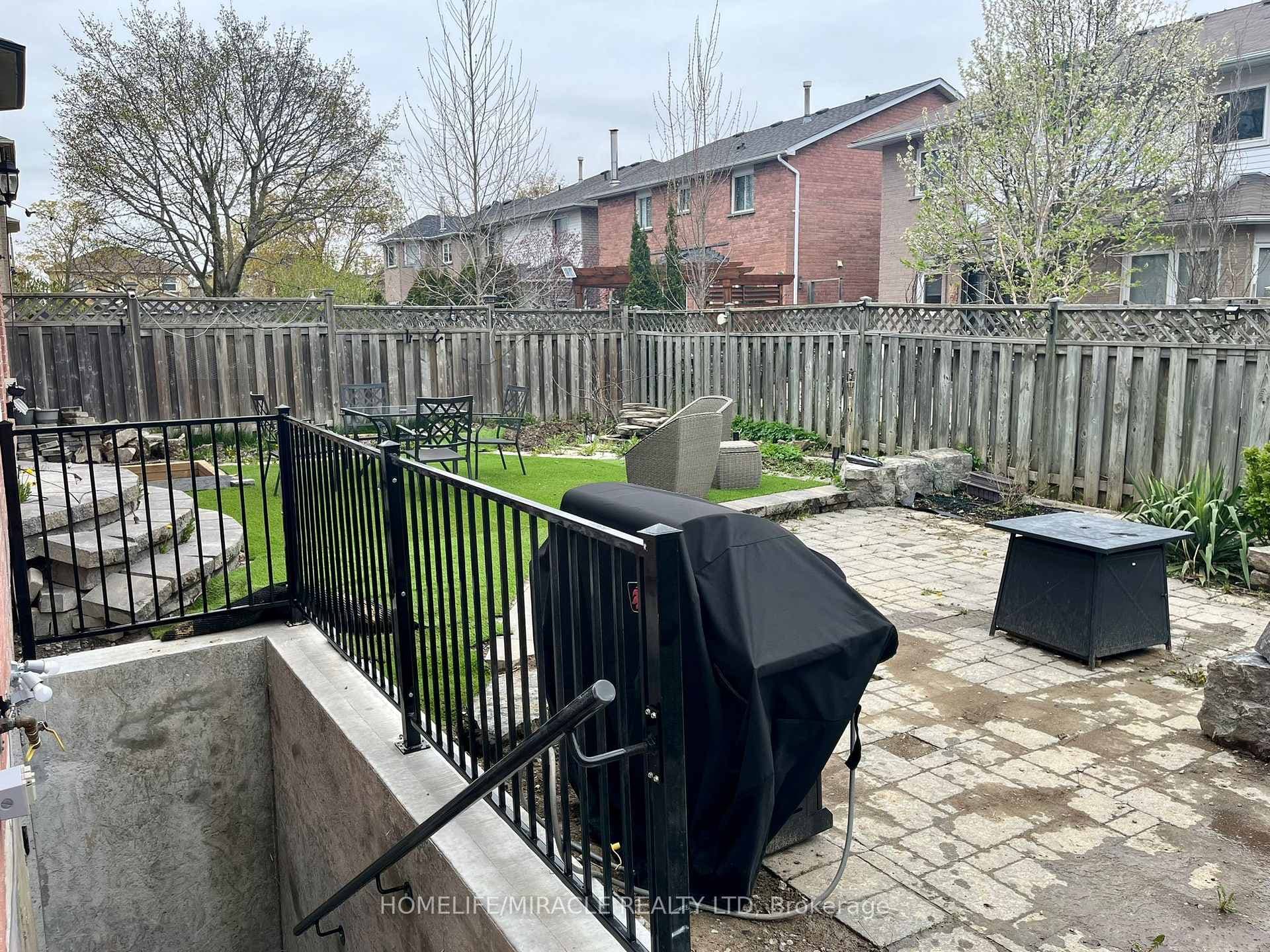 21 Larner Drive Unit Main photo 26