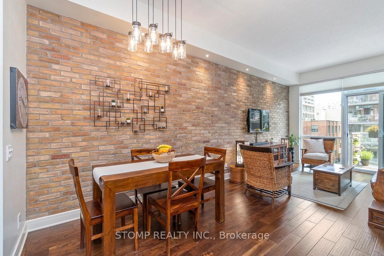 112 George Street Unit S414 photo 11