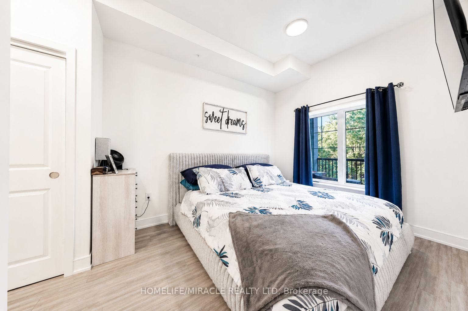 121 Mary Street Unit 322 photo 10