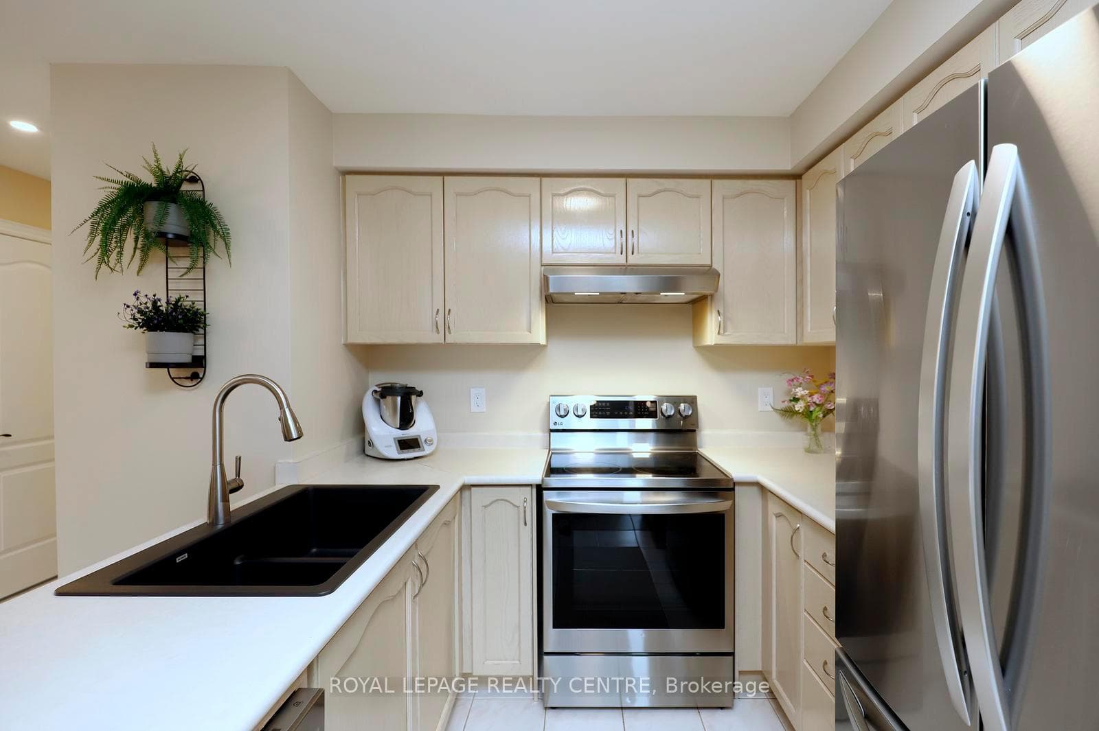 156 Chudleigh Street photo 12