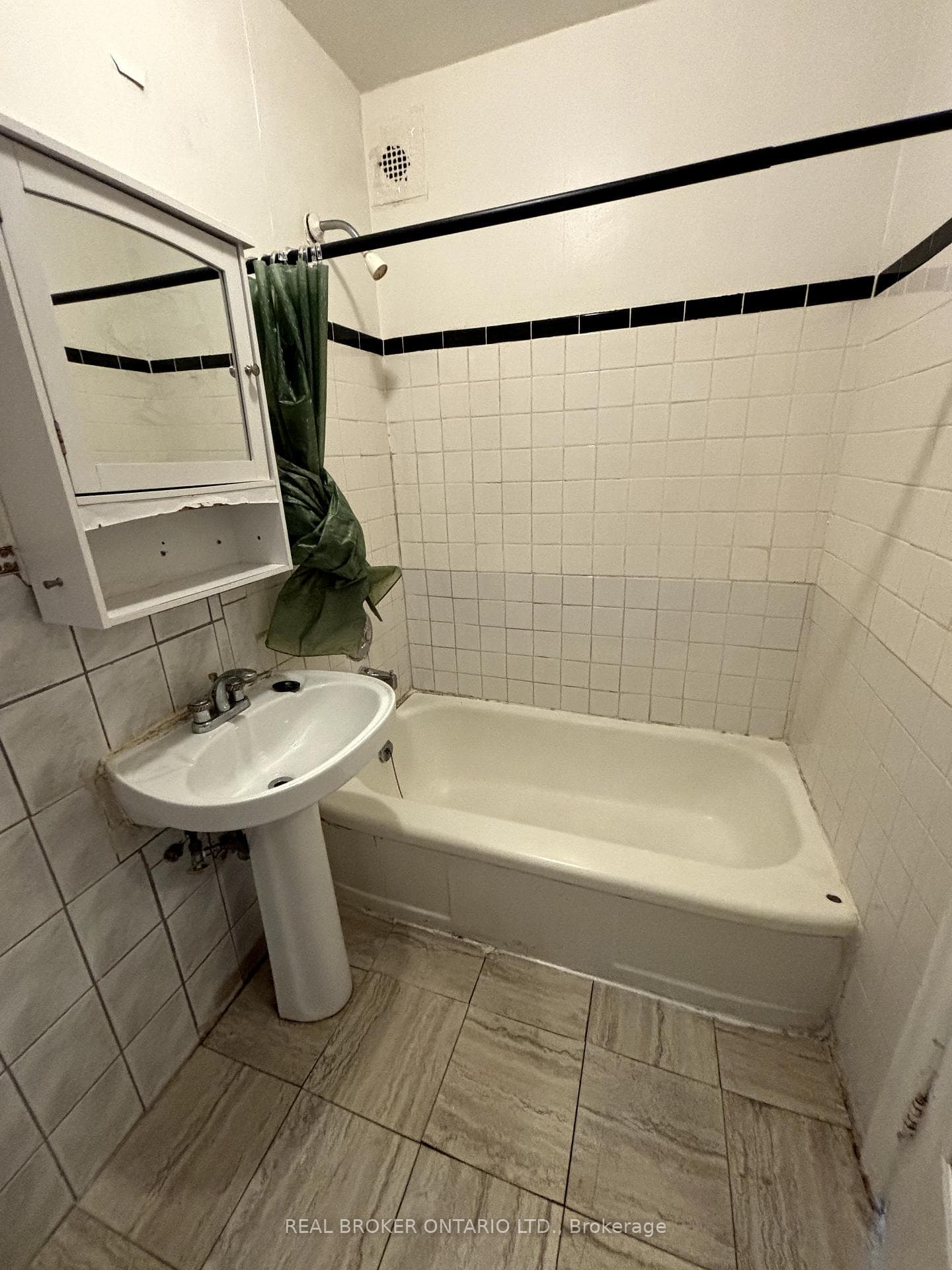 202 O'Connor Drive Unit Unit 4 photo 6