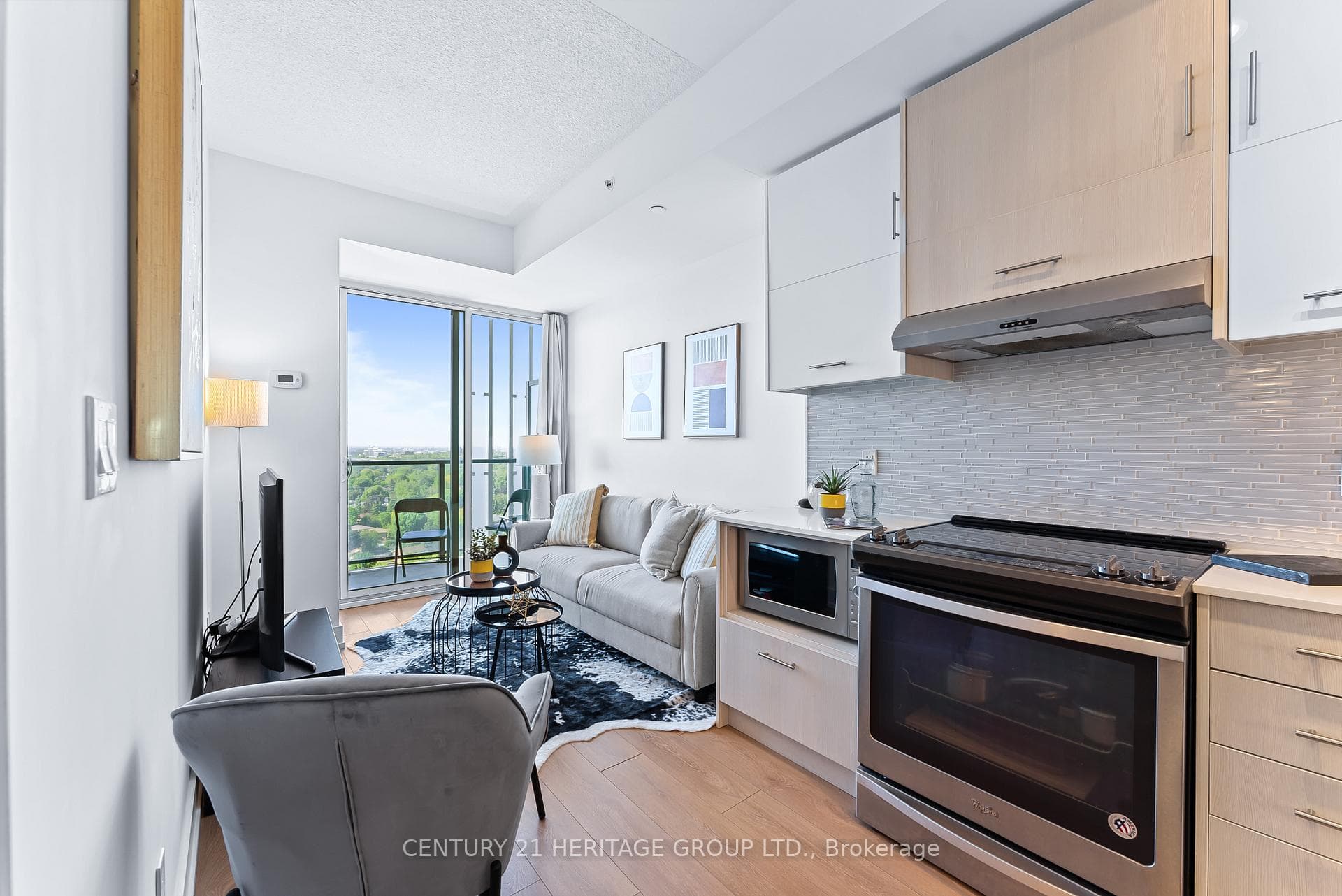 150 Fairview Mall Drive Unit 1506 photo 4