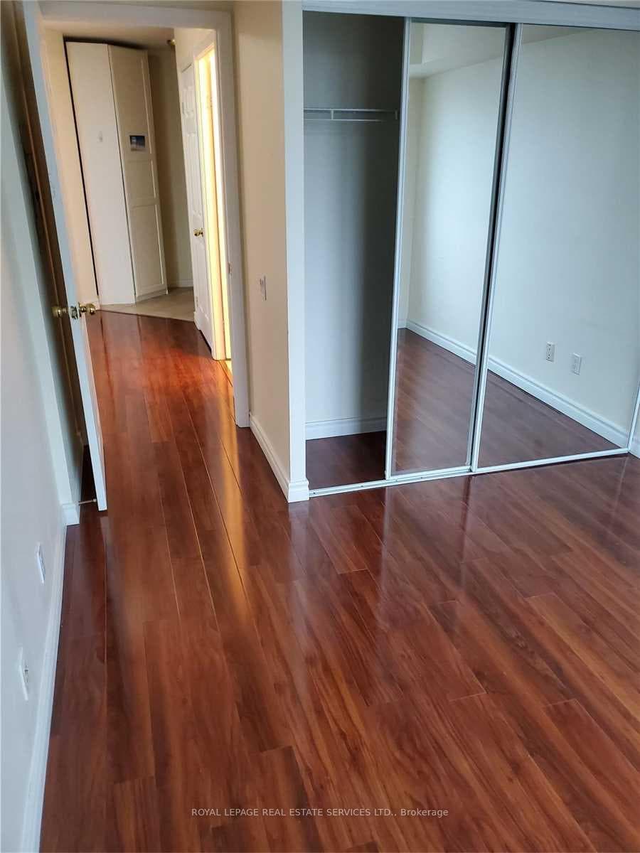 8 Hillcrest Avenue Unit 2015 photo 7