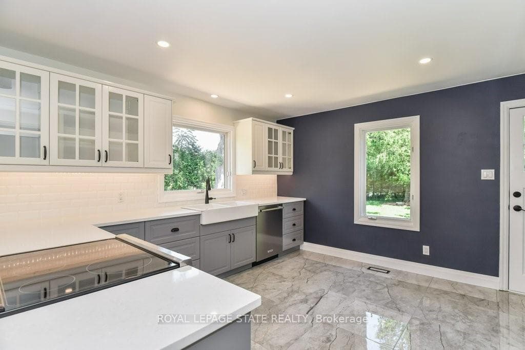 52 Orchard Drive photo 16