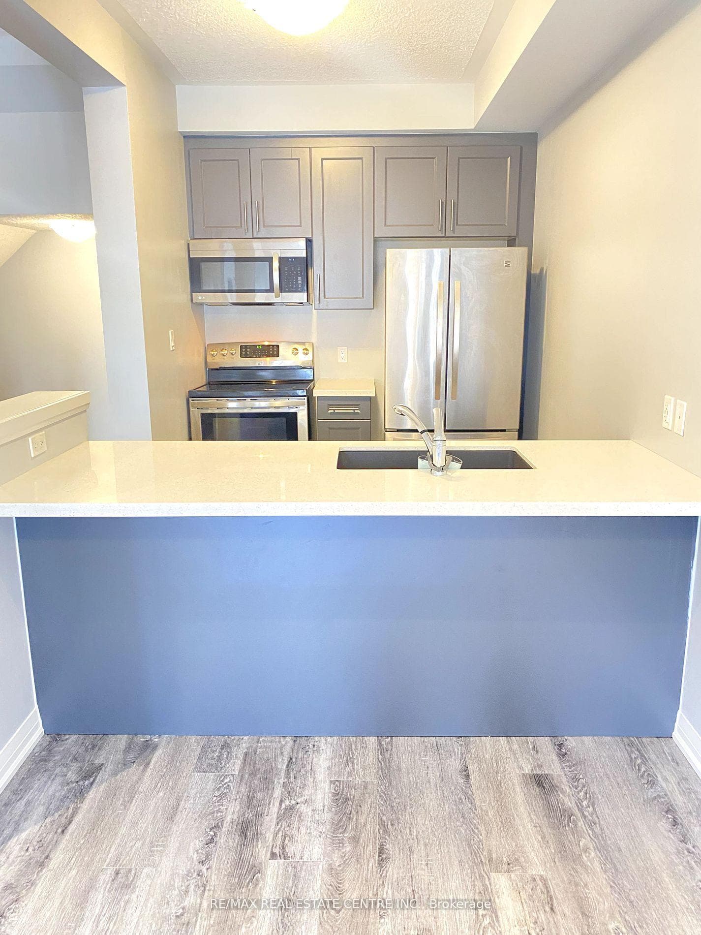 23 Aqua Lane photo 12