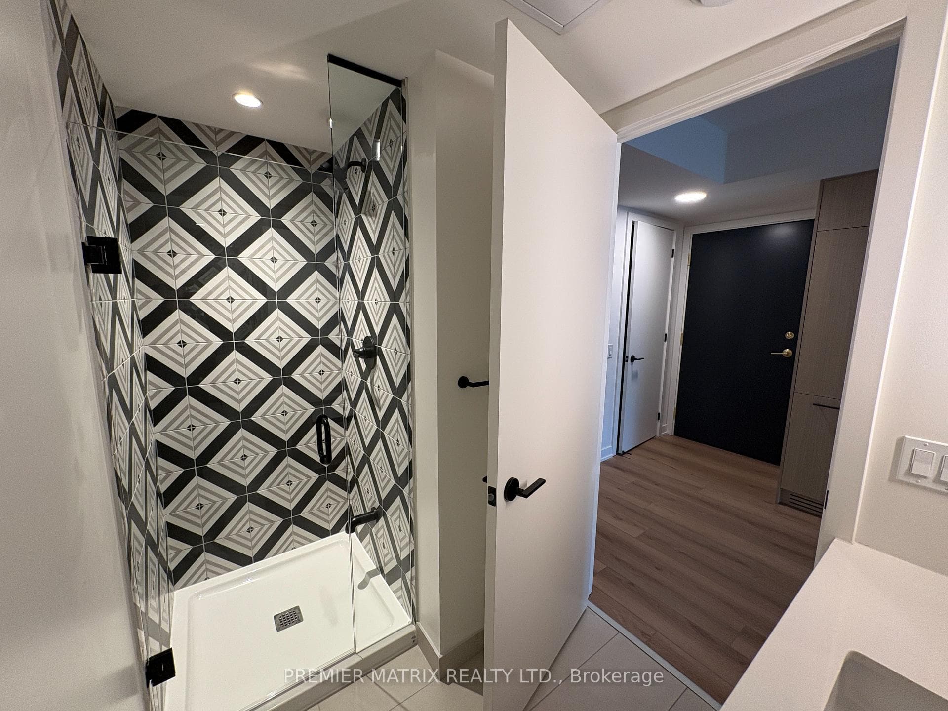 5 Lakeview Avenue Unit 309 photo 20