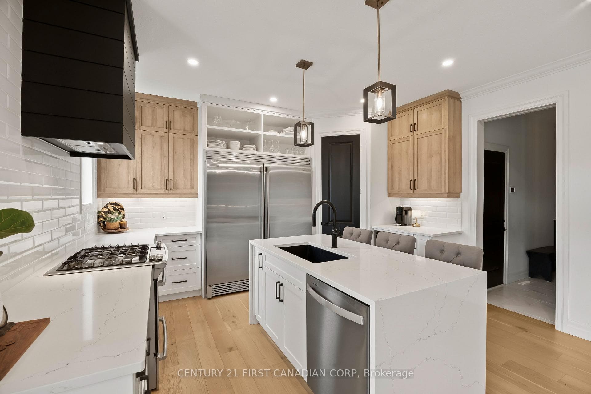 8 Oscar Davis Court photo 10
