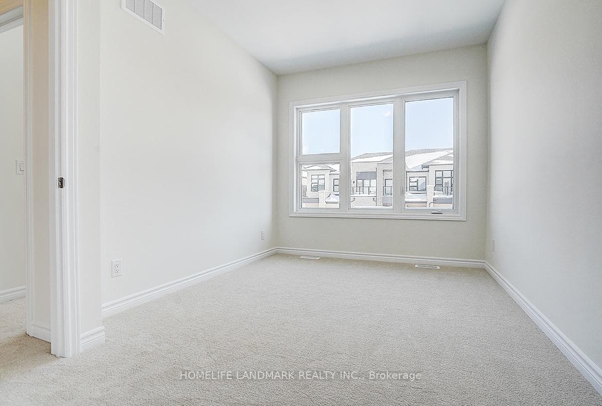 22 Freeman Williams Street photo 23