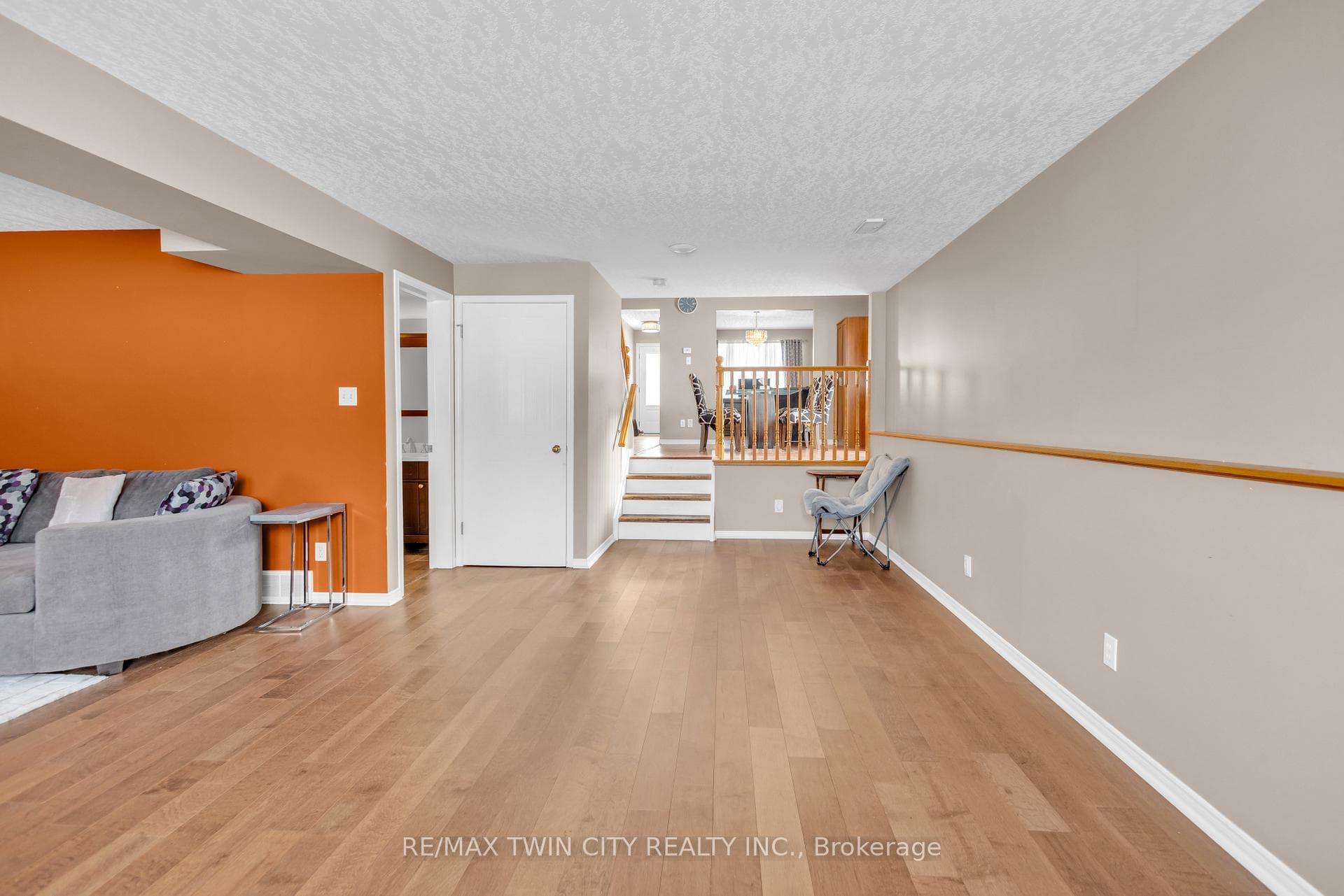 28 Ridgeway Crescent photo 12