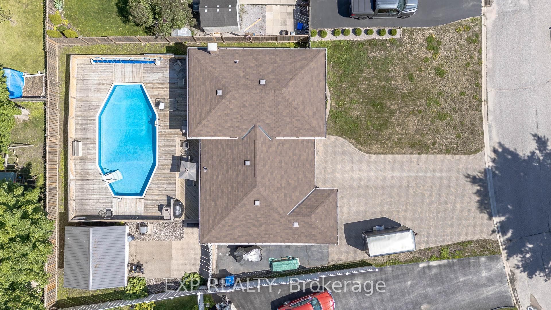 10 Kathryn Crescent photo 2