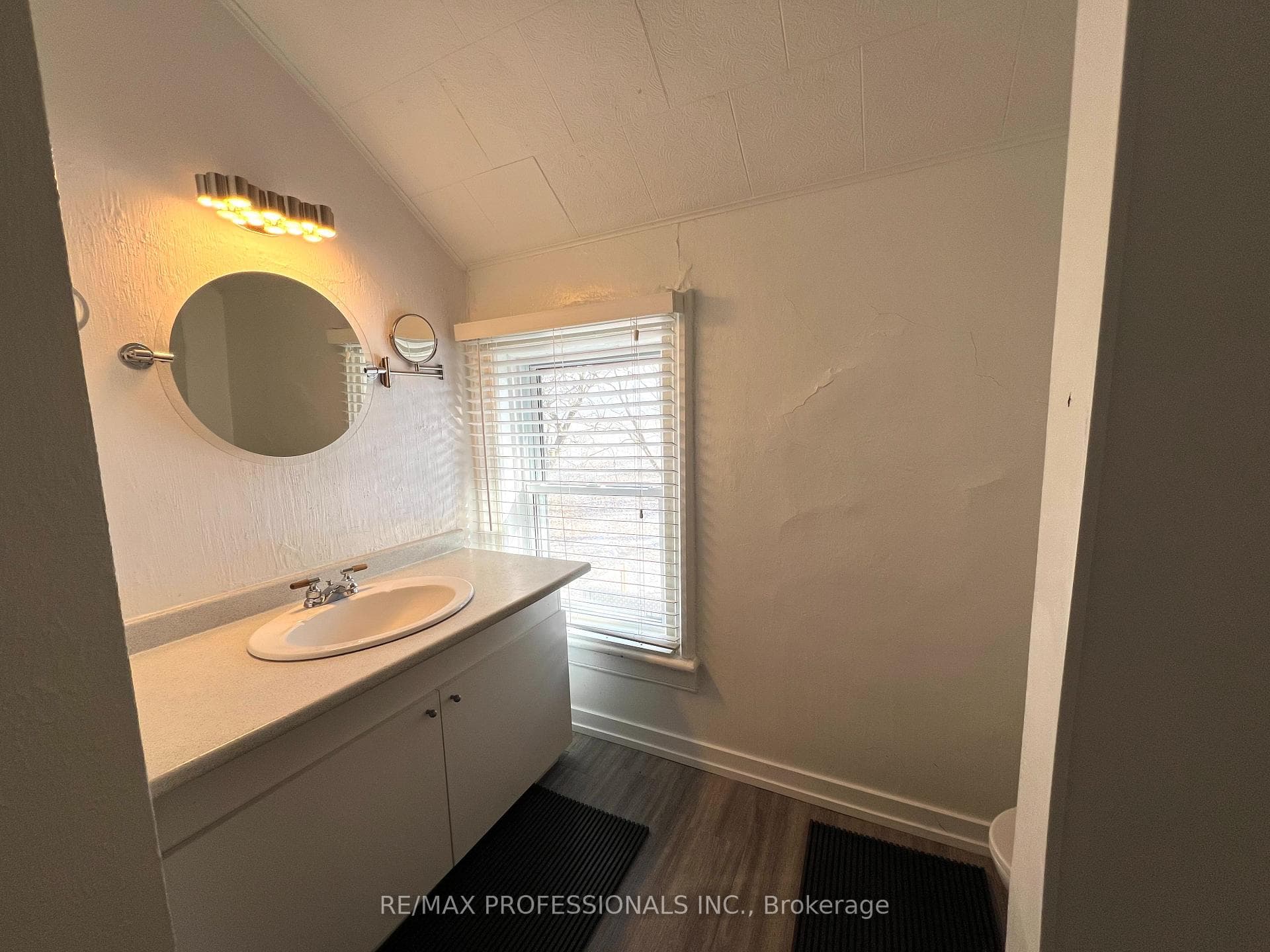14799 Airport Road photo 11