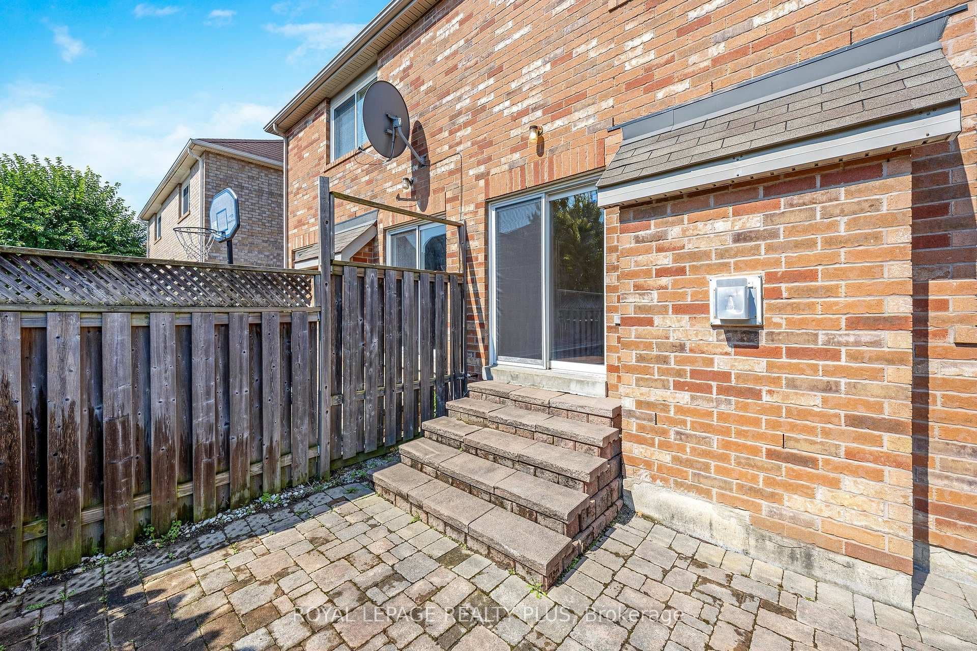 3896 Skyview Street photo 38