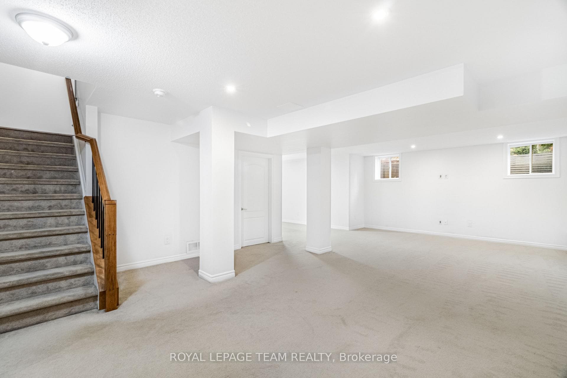 57 CROWNRIDGE Drive photo 31
