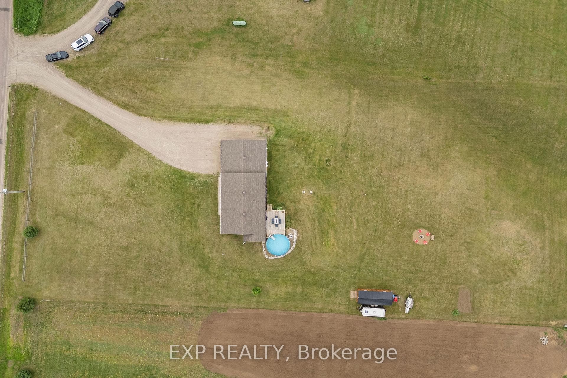 566A Pinnacle Road photo 45