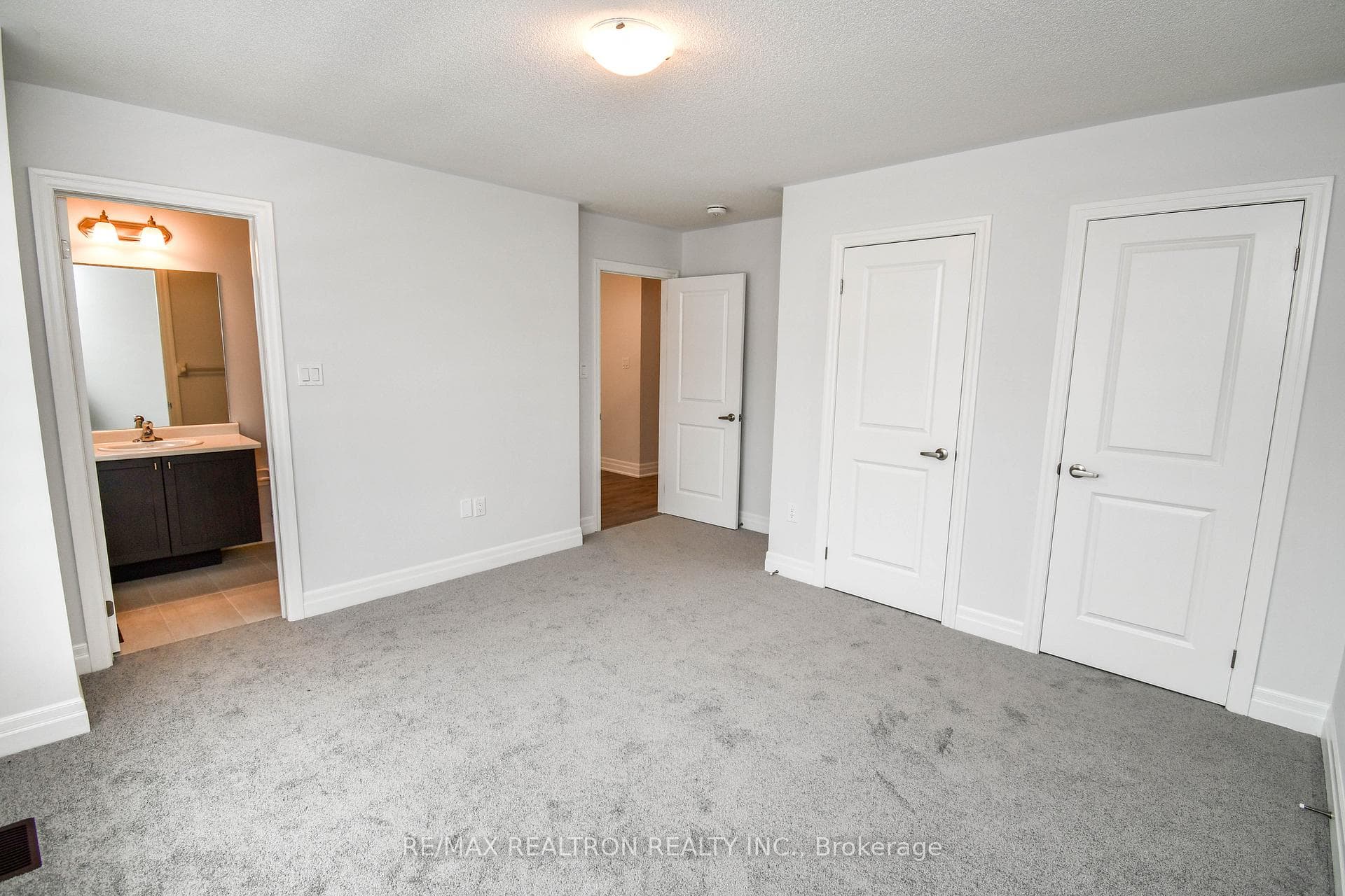 36 Del Ray Crescent photo 21