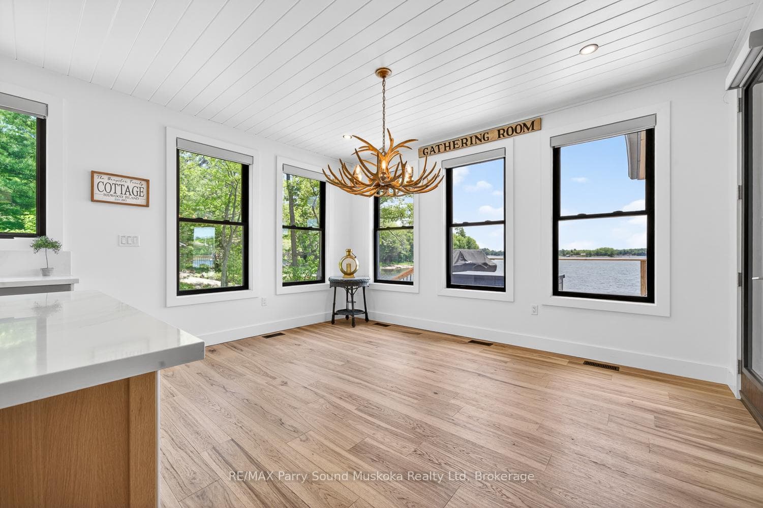 32 A11 Island photo 23