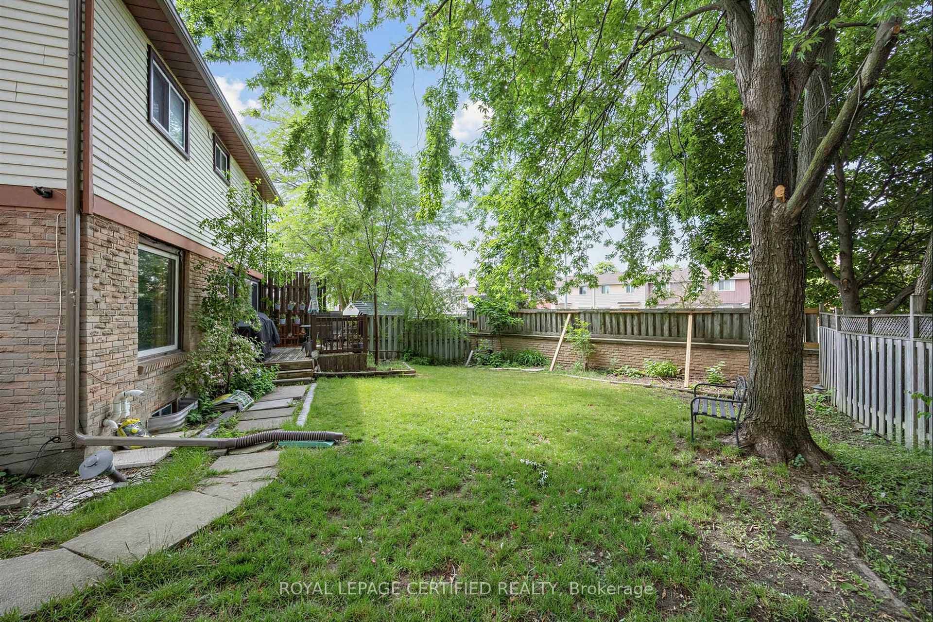 22 Borden Hill Court photo 35