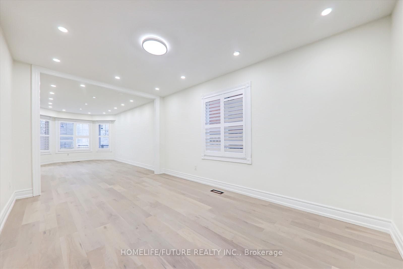 56 Fencerow Drive photo 11