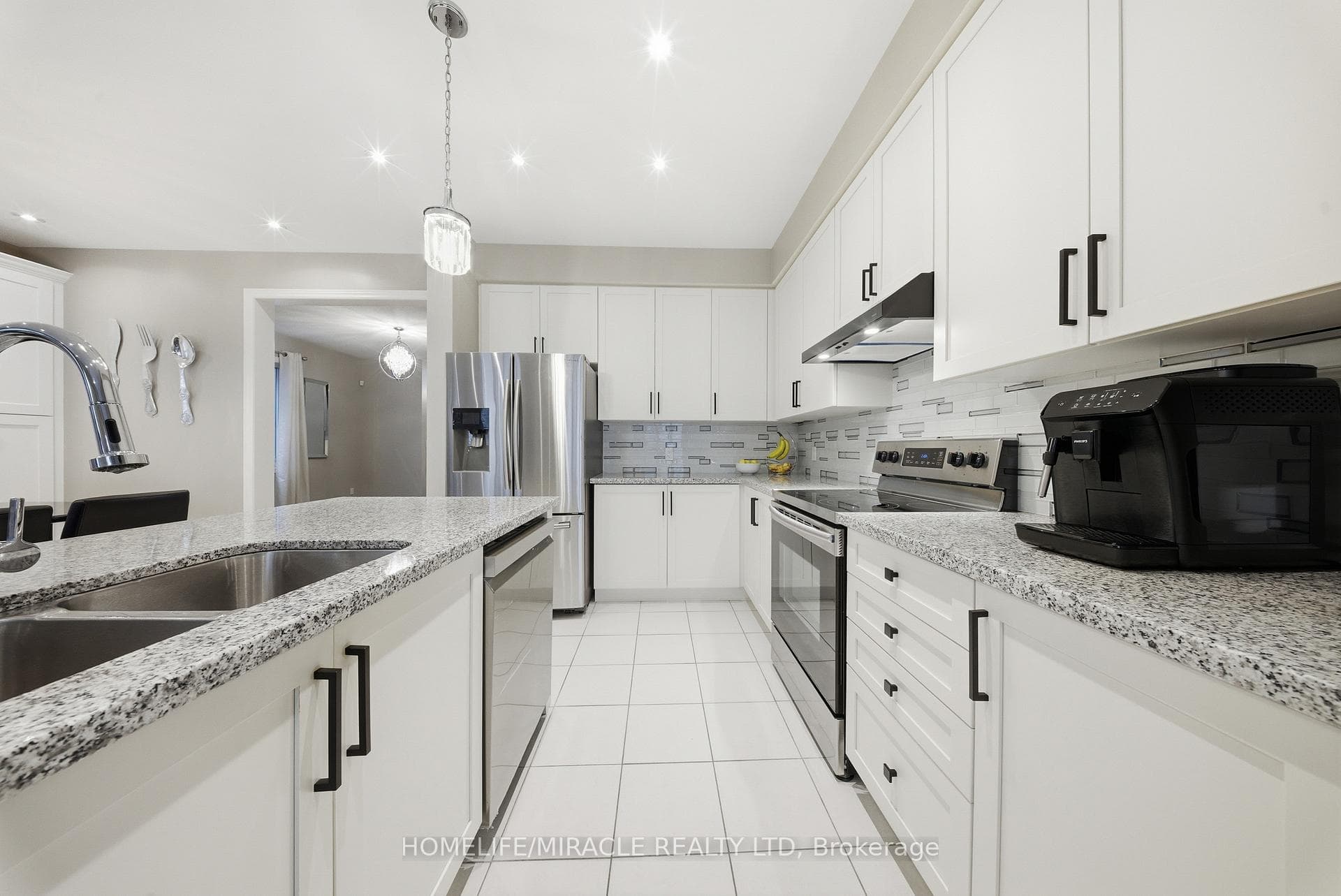 79 Willoughby Way photo 11