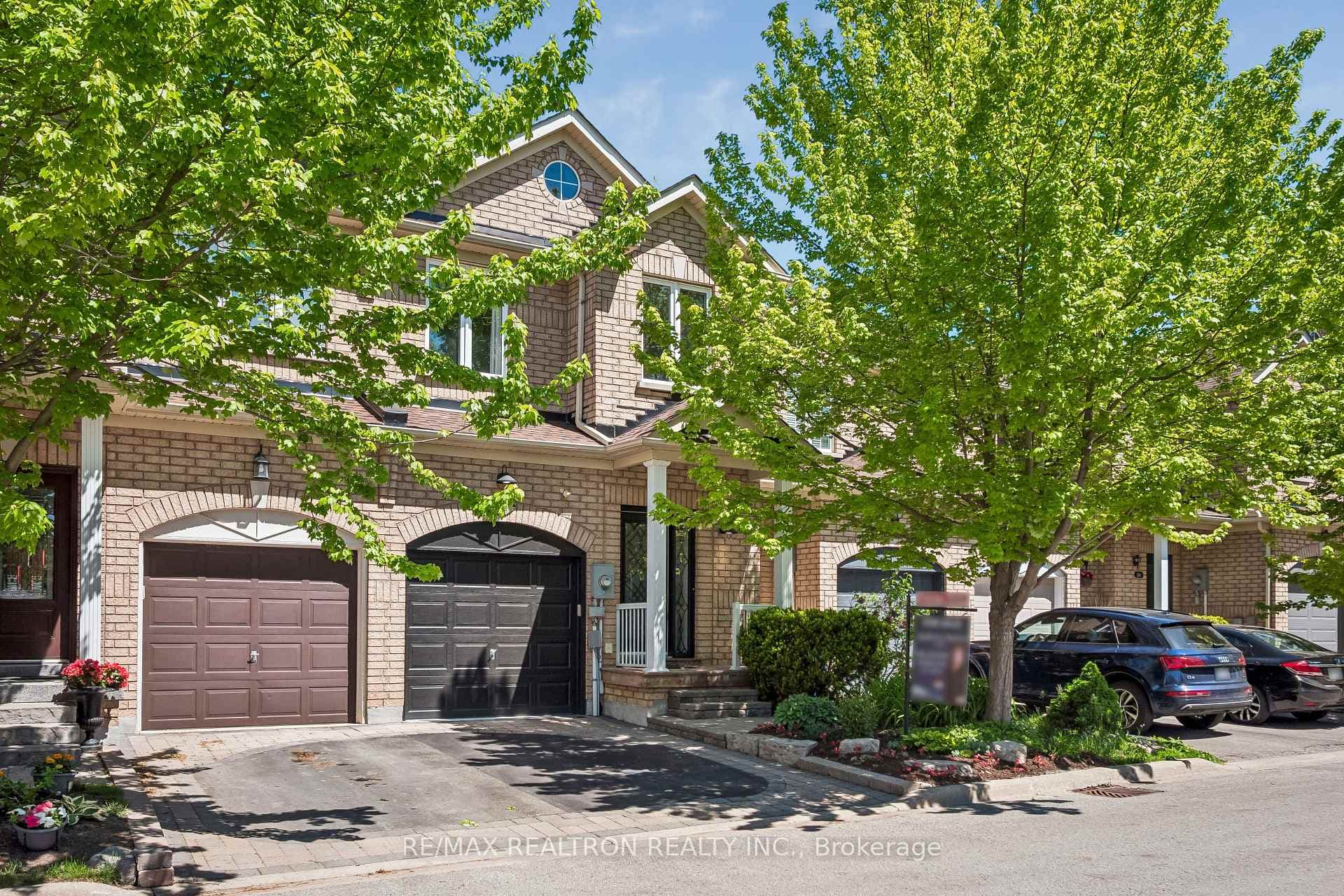 272 Tom Taylor Crescent photo 2