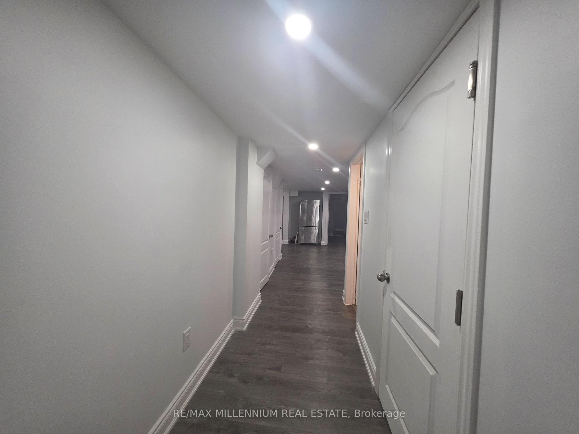 42 Cranbrook (Basement Apt.) Crescent Unit Basement photo 17