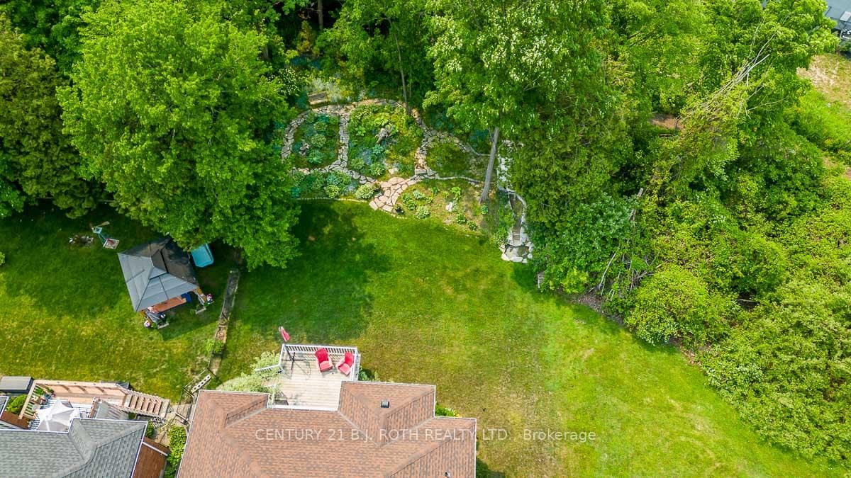 268 DOCK Road photo 29